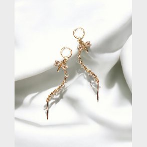 �reringe Crystal Damselfly