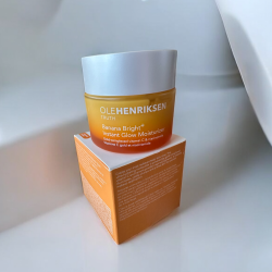 OLE HENRIKSEN - Banana Bright Instant Glow Mousturizer